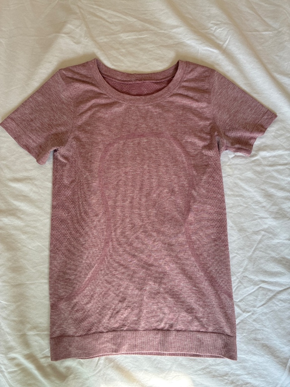 Pink Lululemon swiftly shirt size 4
